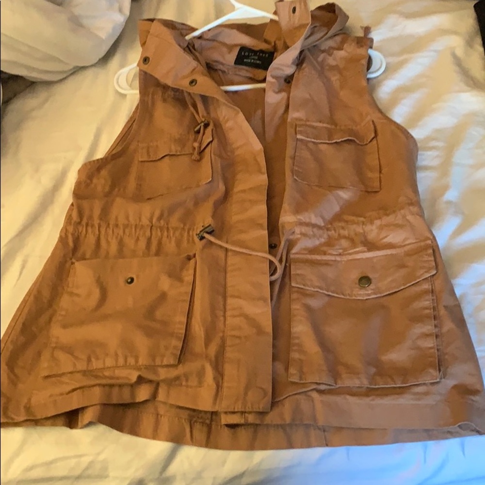 Hooded utility vest